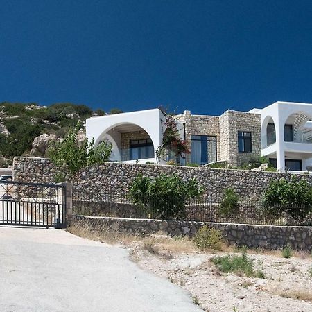 Evilia Luxury Villa Амоопи Екстериор снимка