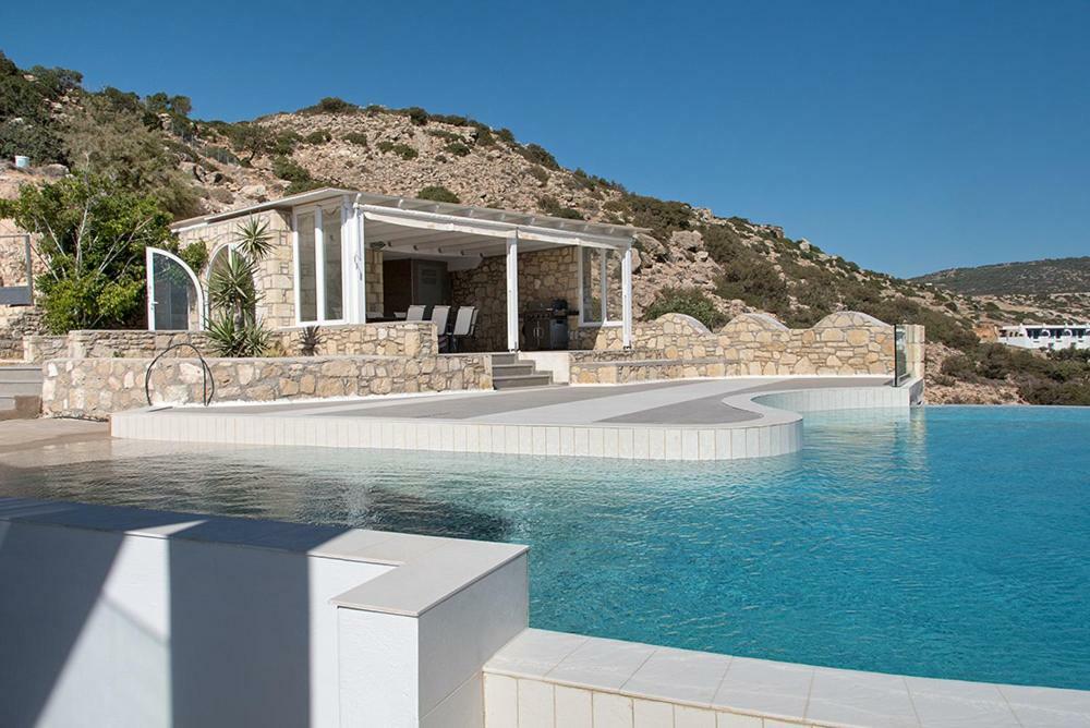 Evilia Luxury Villa Амоопи Екстериор снимка