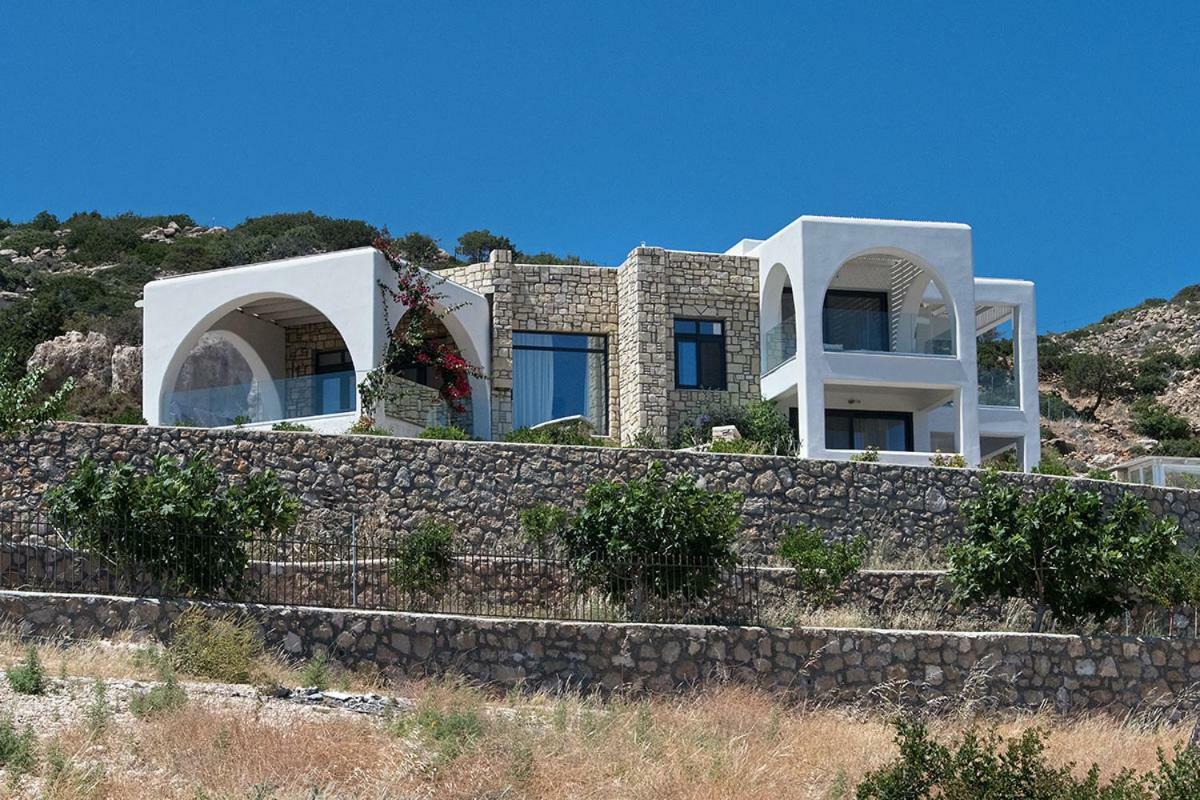 Evilia Luxury Villa Амоопи Екстериор снимка