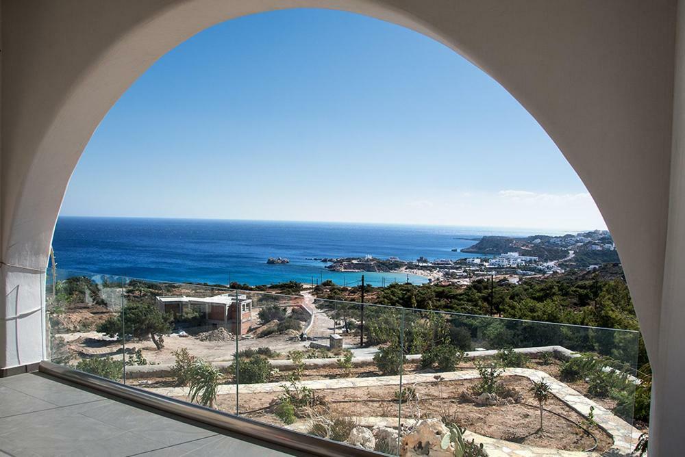 Evilia Luxury Villa Амоопи Екстериор снимка