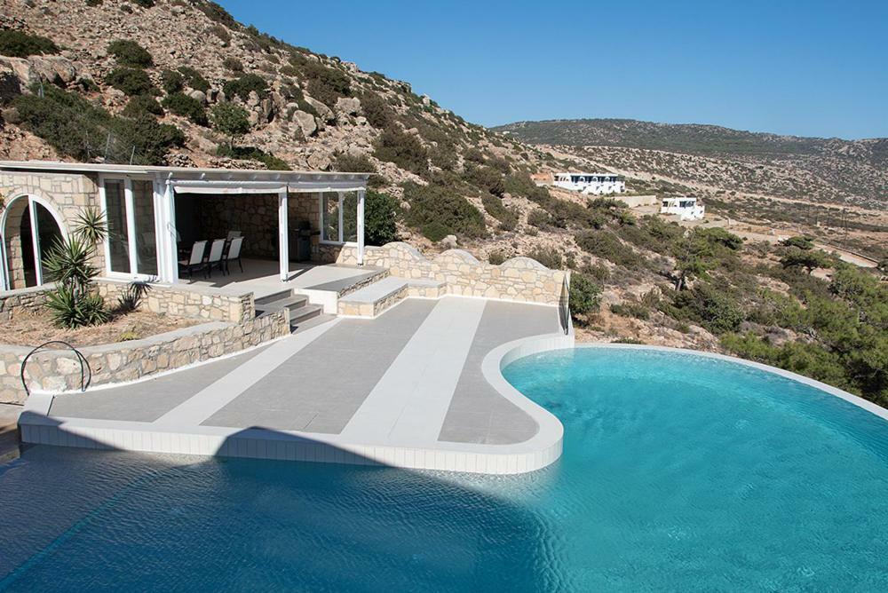 Evilia Luxury Villa Амоопи Екстериор снимка